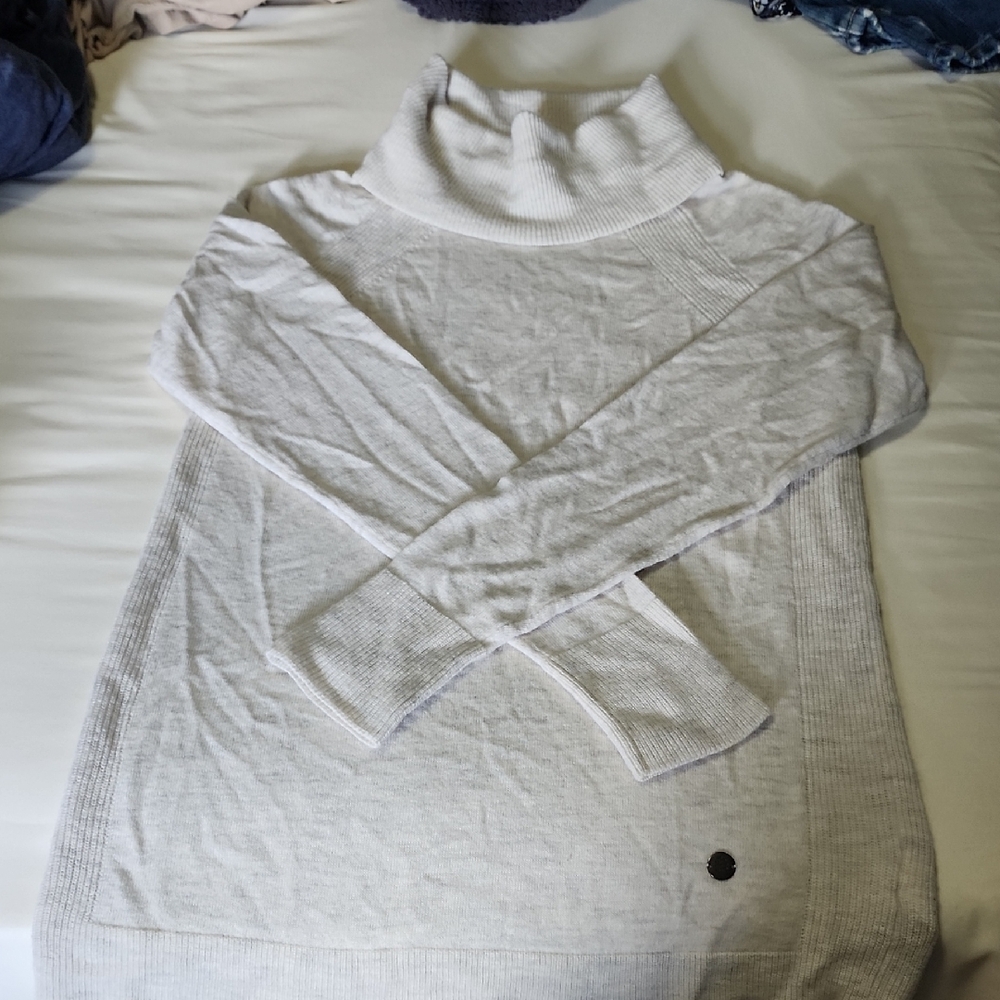 Royal Robbins Light Gray Turtleneck Sweater